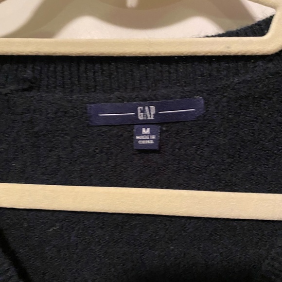 Gap Womens Navy Blue V-Neck Long Sleeve Lightweight Knit Sweater Top Size M - Picture 2 of 4